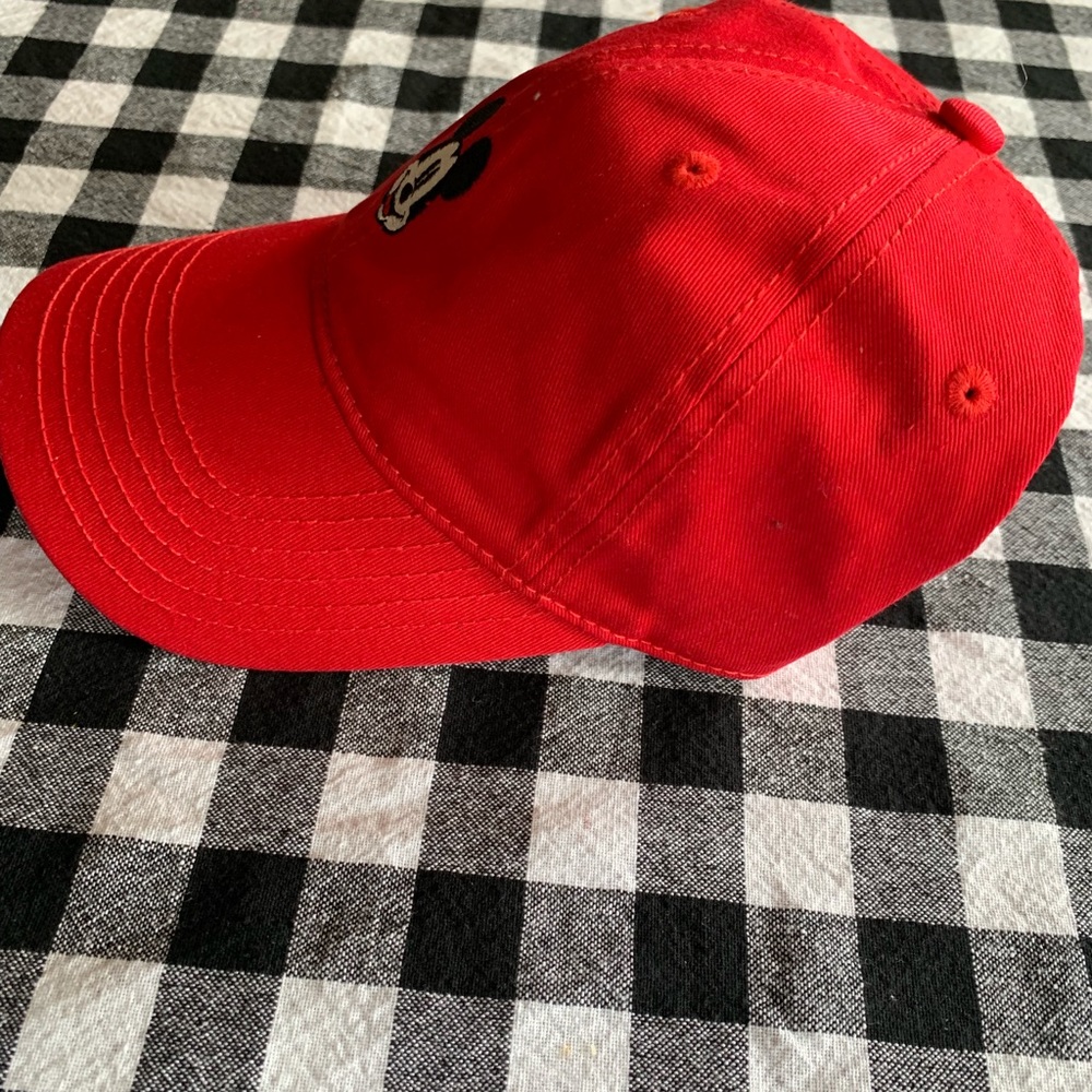 NWT‼️Adult Mickey Mouse hat! - Picture 2 of 4